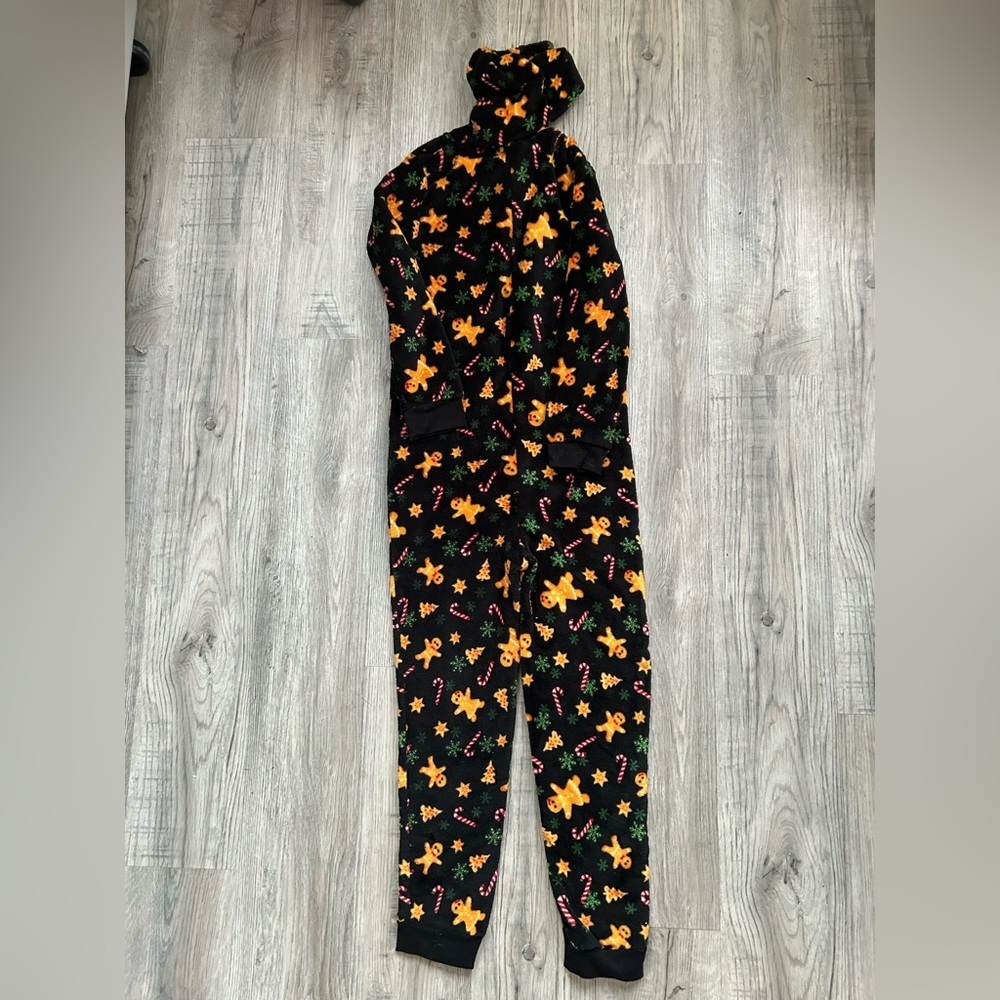 Forever 21 Kids Gingerbread Men Patterned Onsie Pajama Sz 13/14 - Picture 9 of 9
